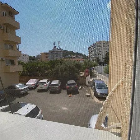 Thanas Appartement *