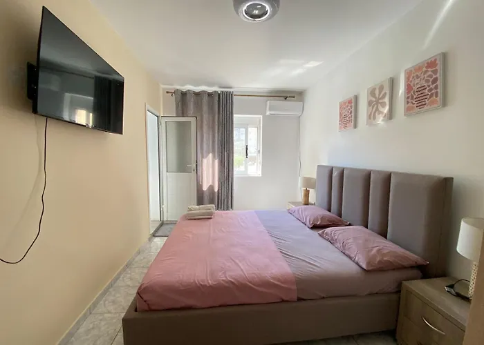 Thanas Daire Himarë